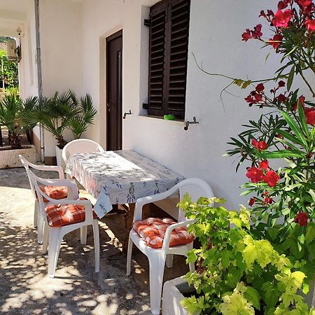 Apartment Slaven Vinišće Kültér fotó