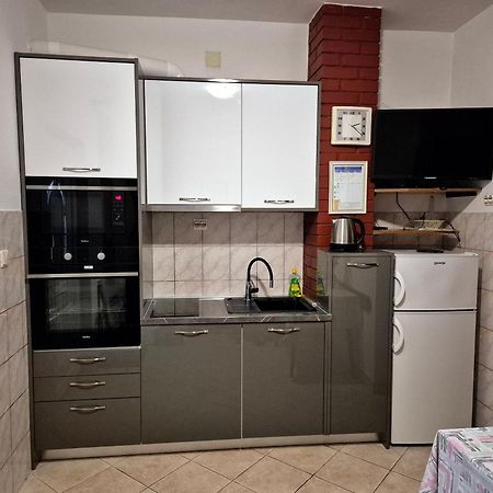 Apartment Slaven Vinišće Kültér fotó