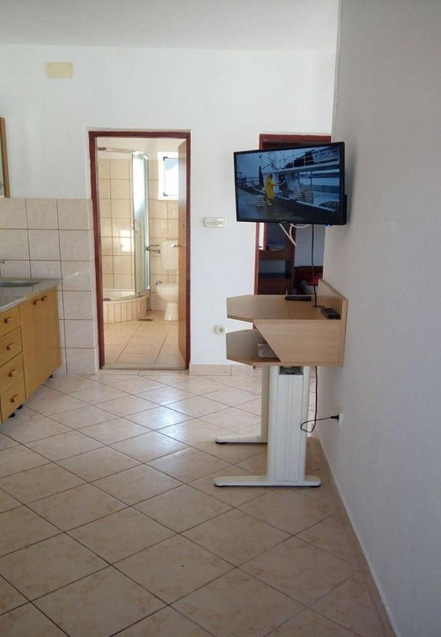 Apartment Slaven Vinišće Kültér fotó