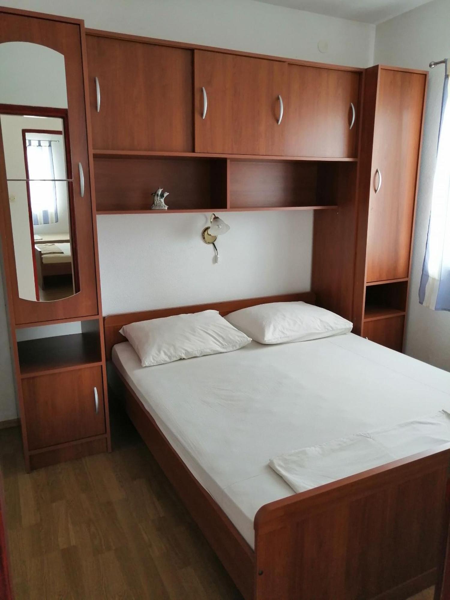 Apartment Slaven Vinišće Kültér fotó